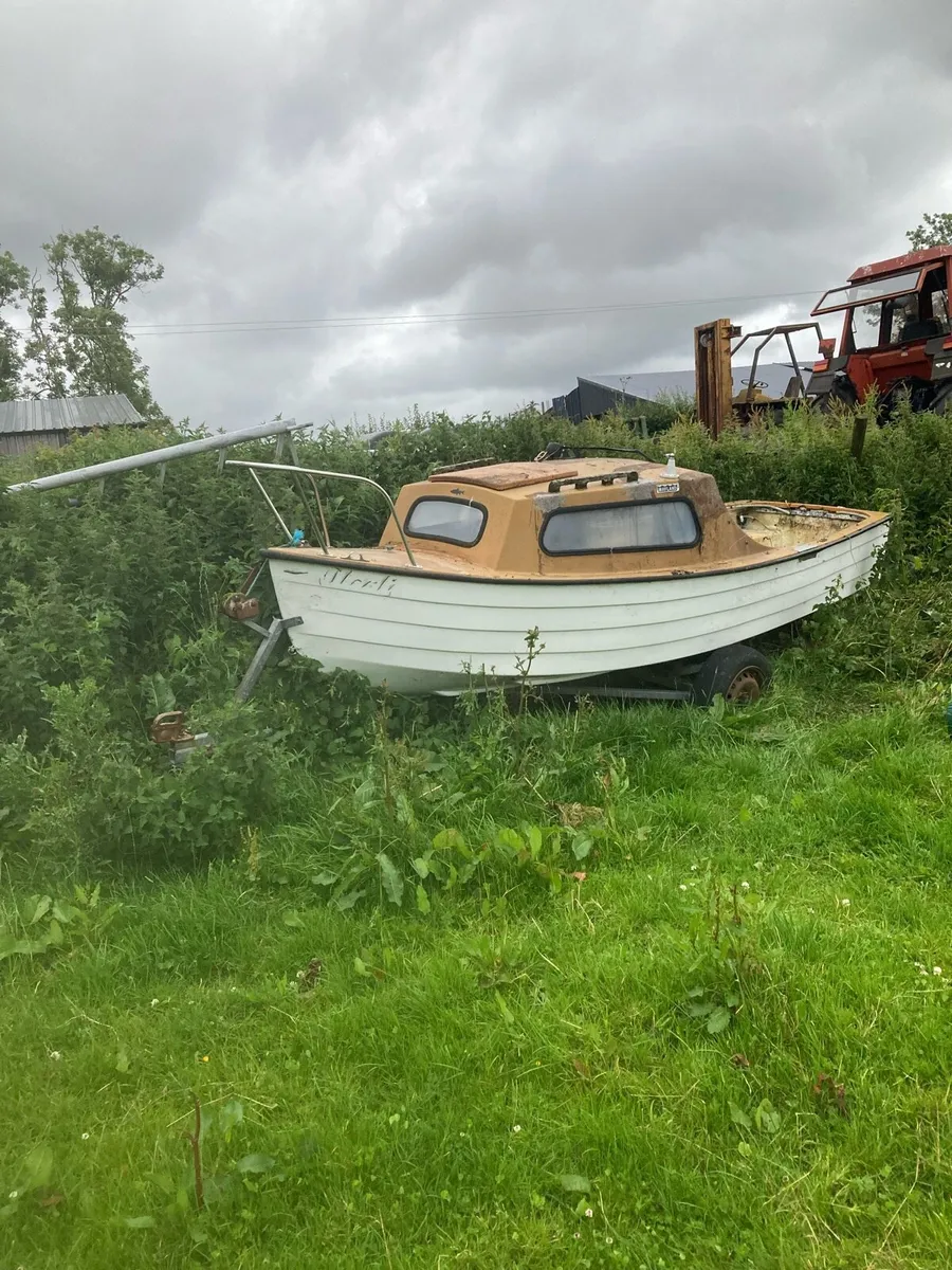 14ft boat with galvanised trailer and 9.9 engine - Image 1