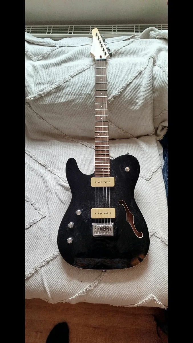 Left hand electric guitar - Image 2