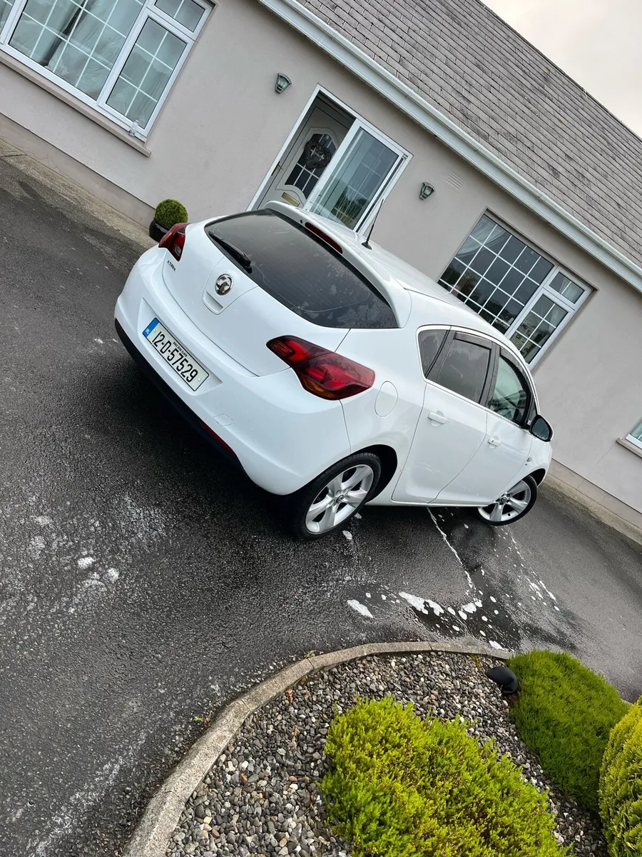 Vauxhall Astra 1.4 Petrol New NCT 5/26 - Image 3