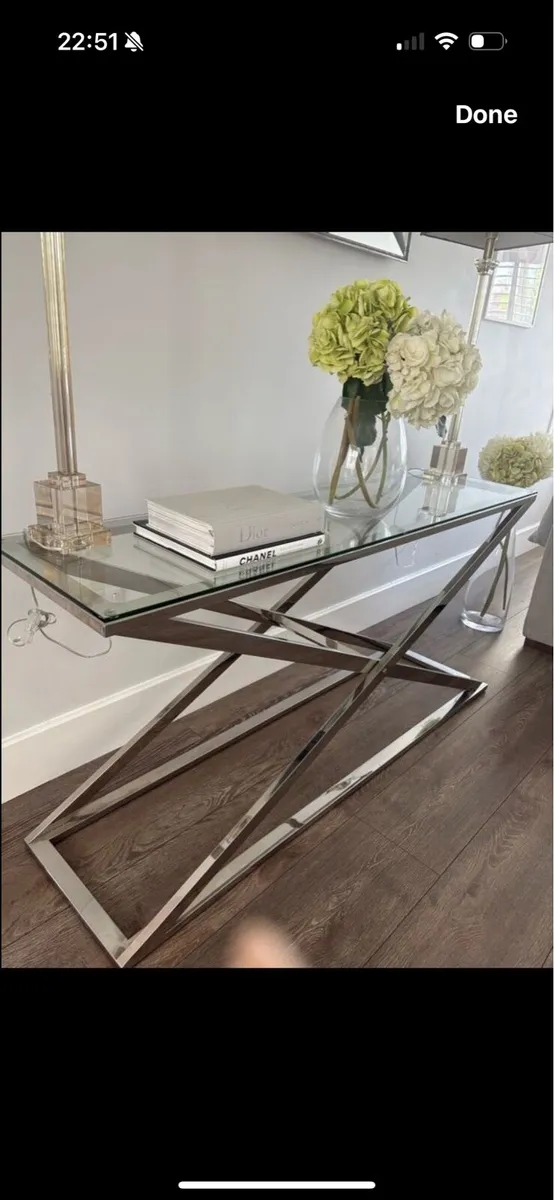 Console table and mirror can be sold separately - Image 3