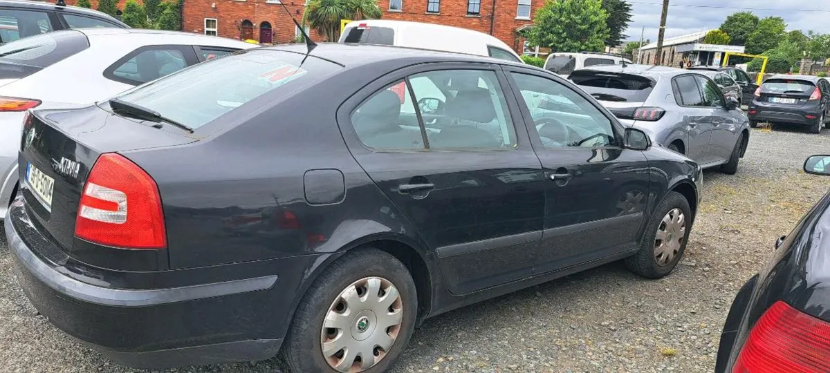 Car - Image 1