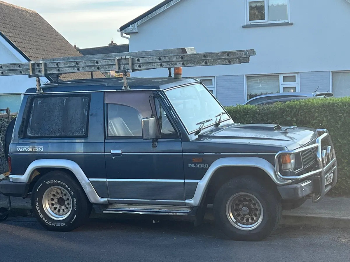 Mitsubishi Pajero Jeep 1990 - Mark 1 - Image 3