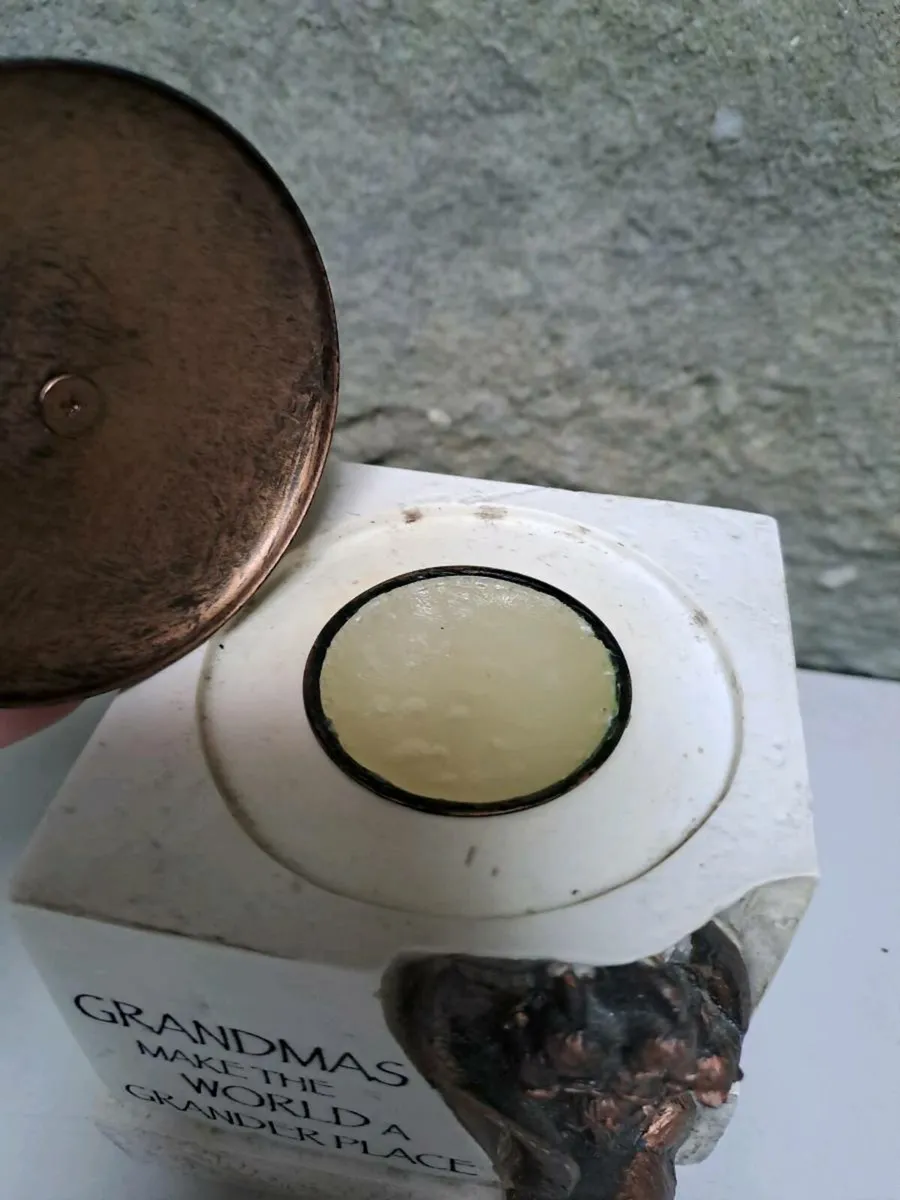 Grandmas stone candle - Image 2
