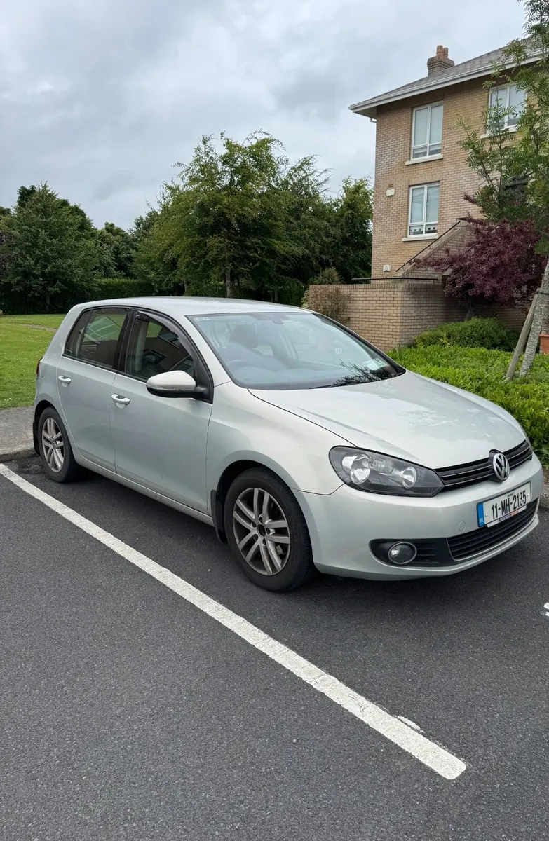 Volkswagen Golf 2011 - Image 1