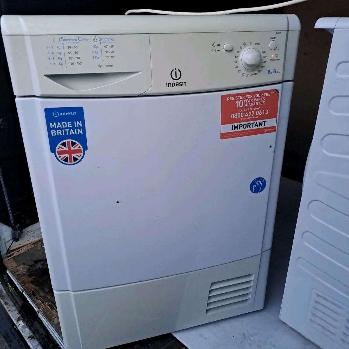 Indesit 8kg condenser dryer b+ - Image 2