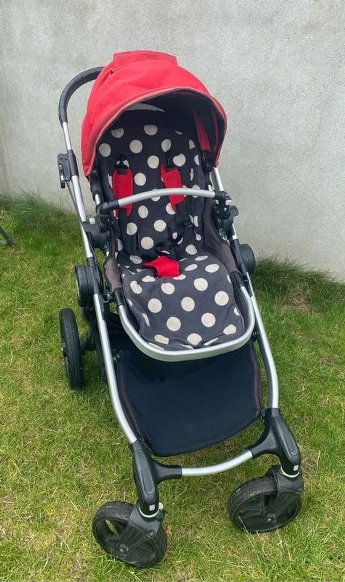 City Select Travel System - Image 1