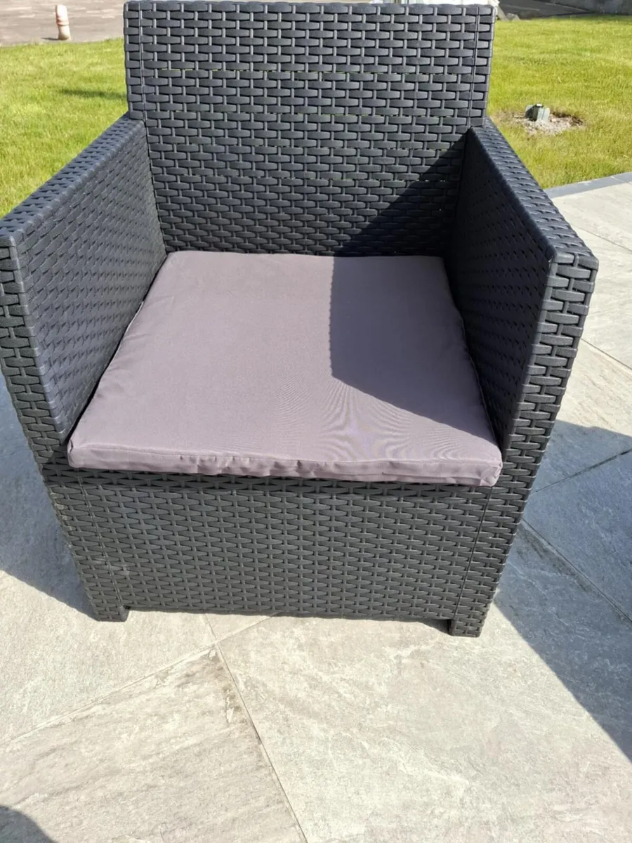 4 piece Rattan Garden Furniture Set - Image 4