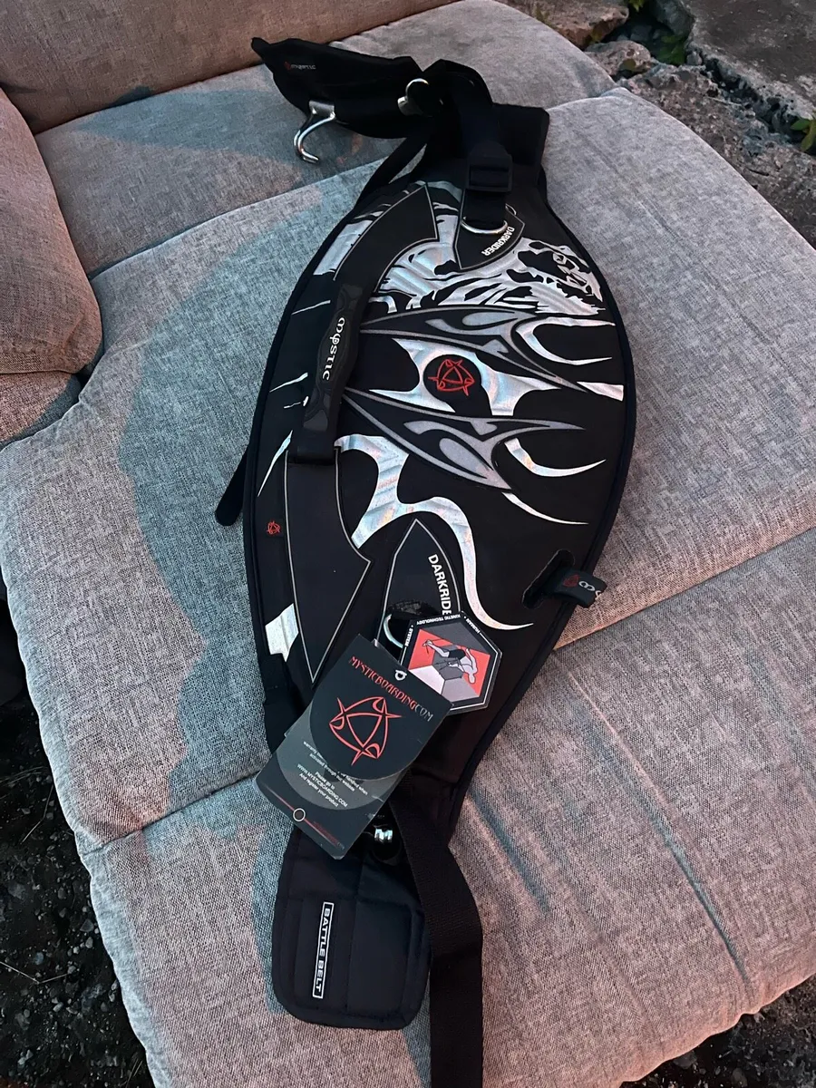 Kite surfing equipment - Image 4