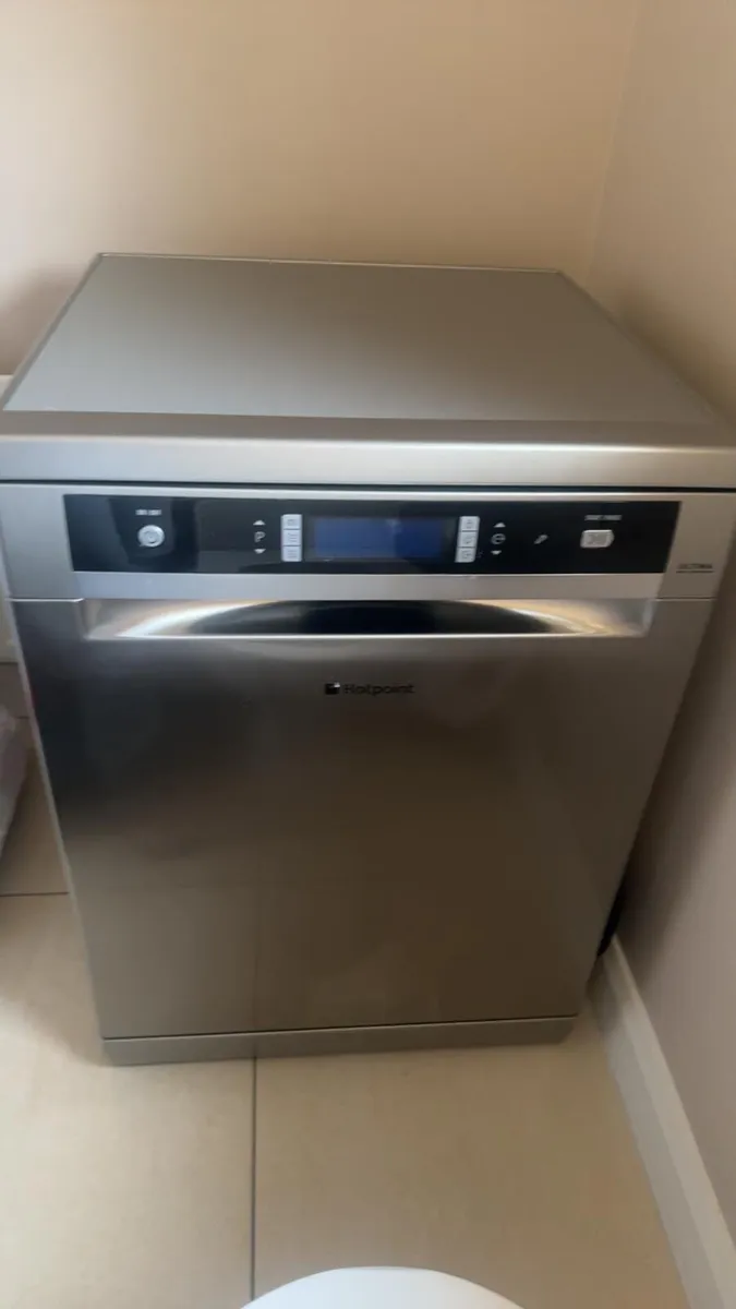 Dishwasher - Image 1