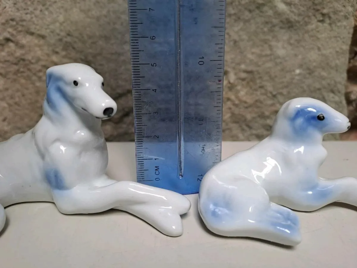 Porcelain dog figurines - Image 3