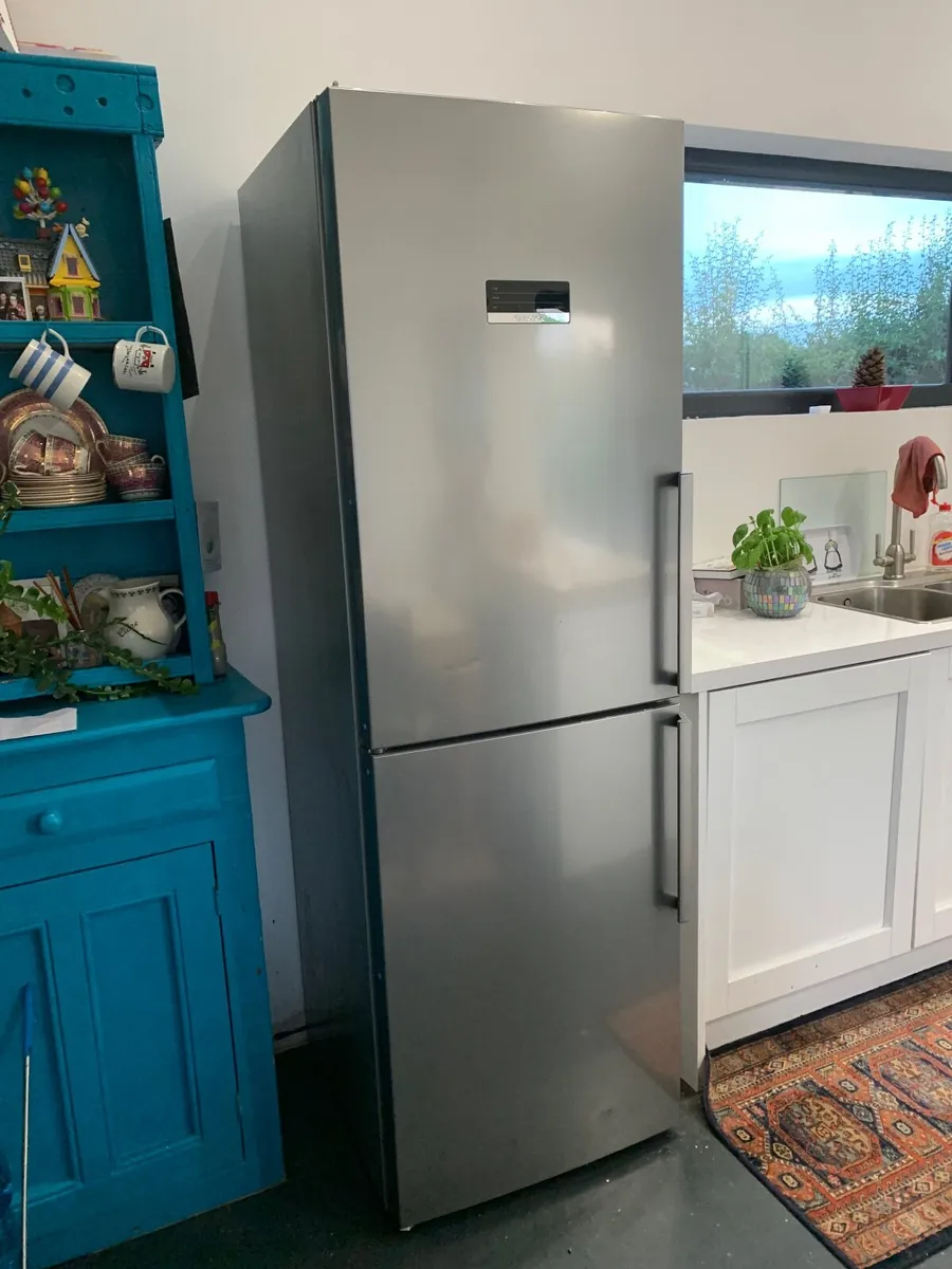 Fridge freezer - Image 1