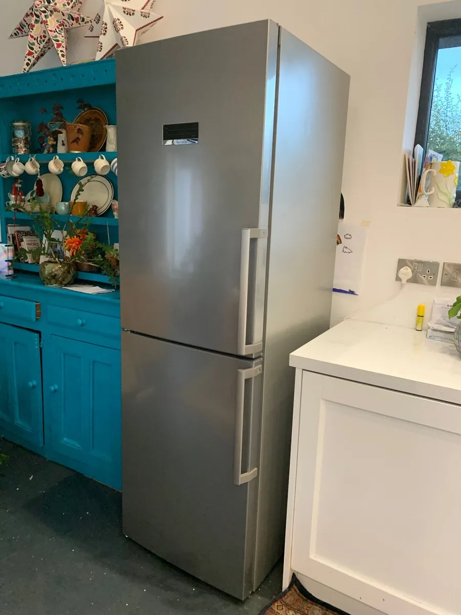 Fridge freezer - Image 2