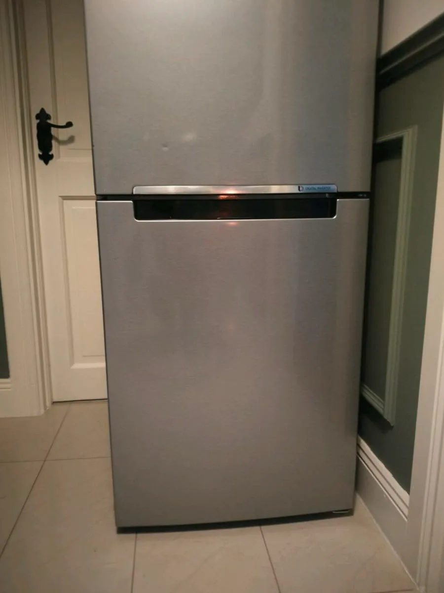 Fridge freezer - Image 2