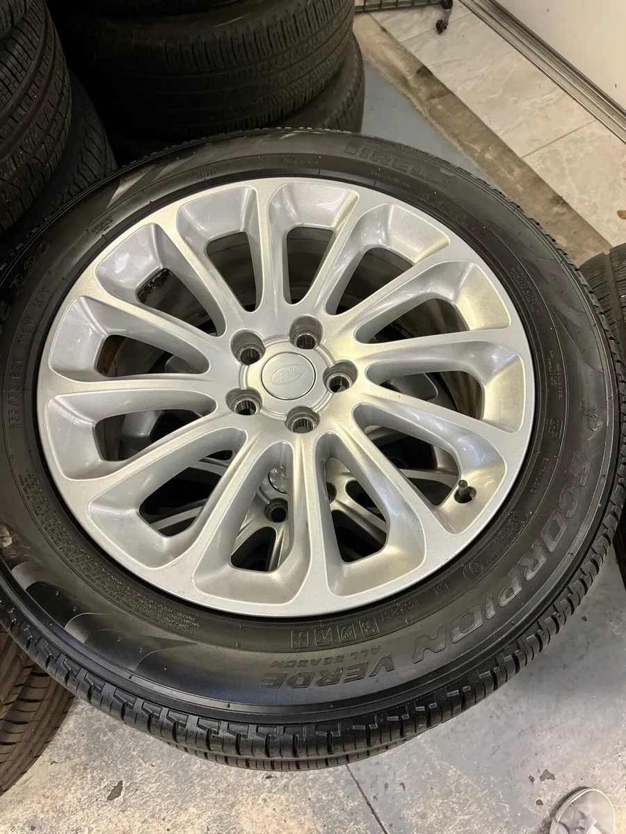 Range Rover Alloys - Image 1
