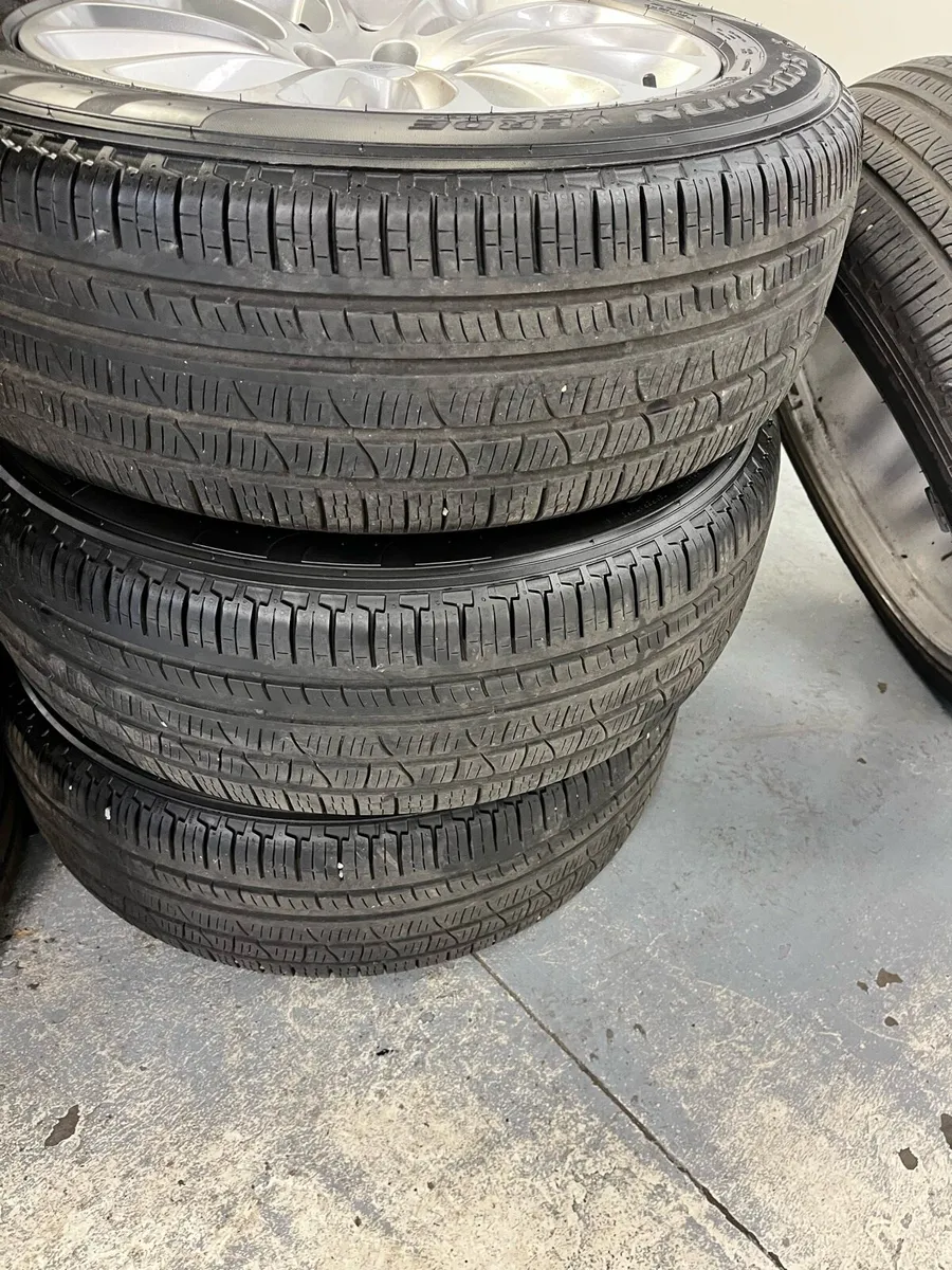 Range Rover Alloys - Image 3