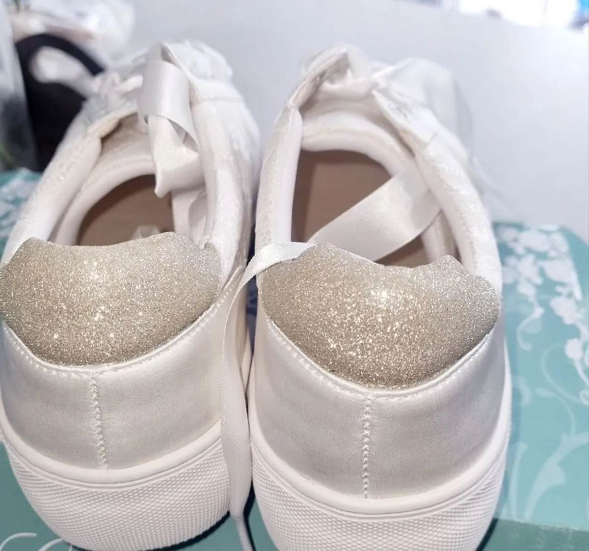 Pearl & Lace wedding/occasion trainers - Image 3