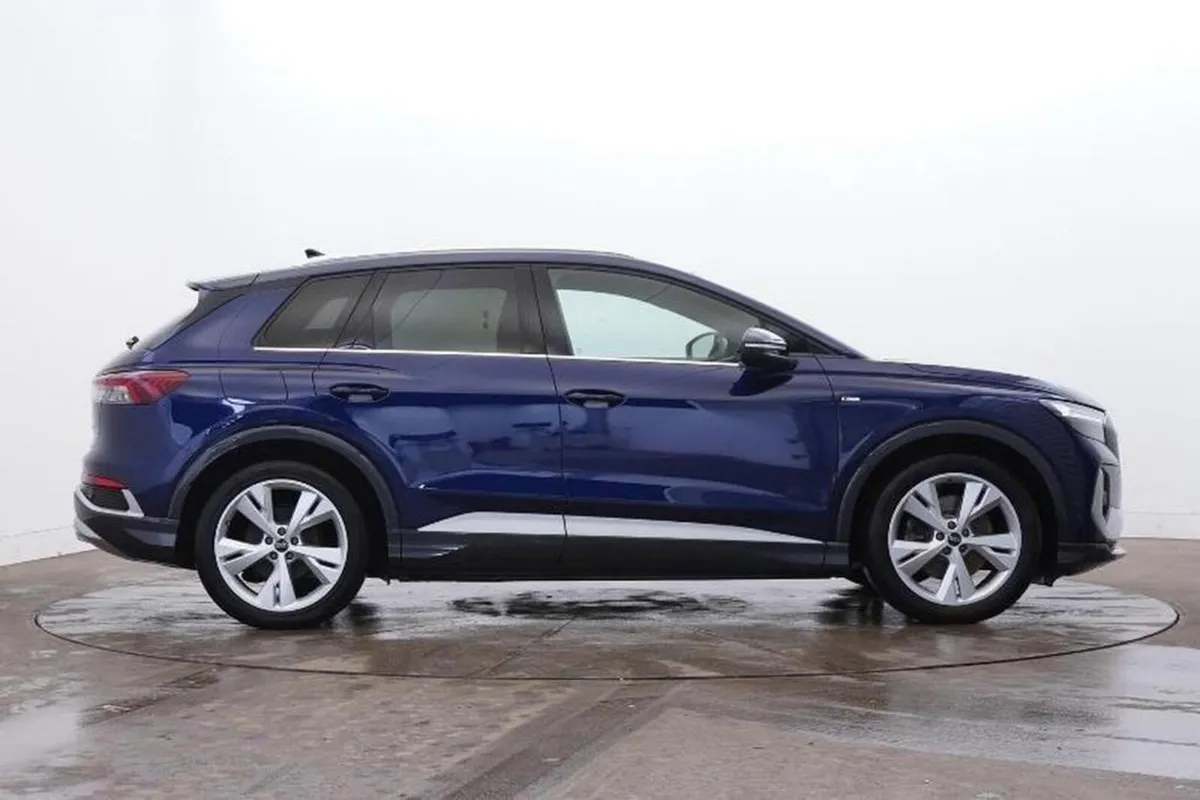231 Audi Q4 S-Line 40 E-Tron - Image 3