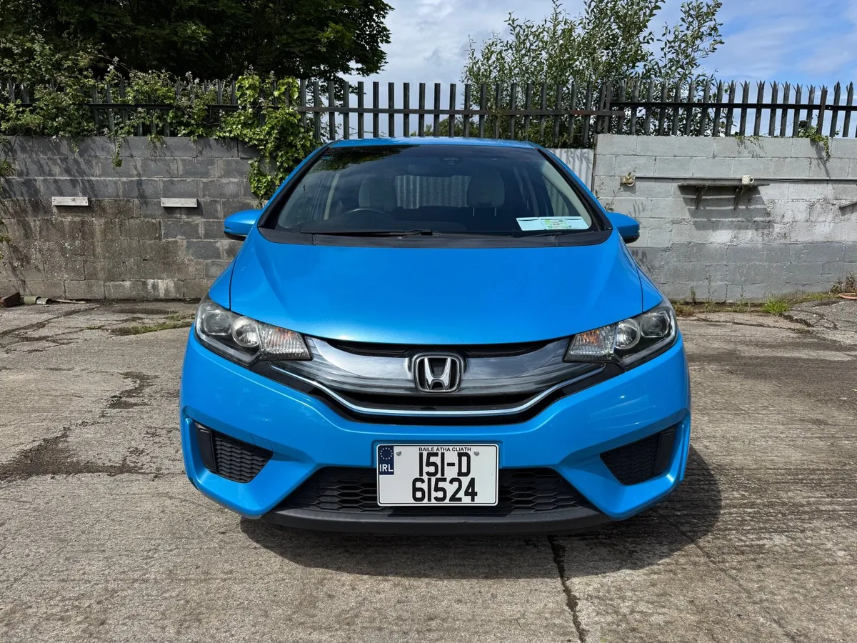 2015 HONDA FIT. 1 YEAR NCT. 94K KMS. AUTO 1.5L - Image 2
