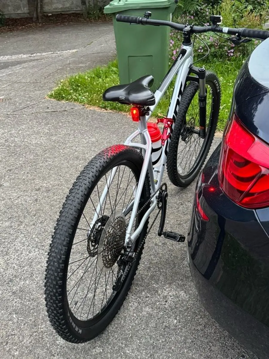 Giant Talon 0 Variant 2024 model Top of the line bike - Image 3