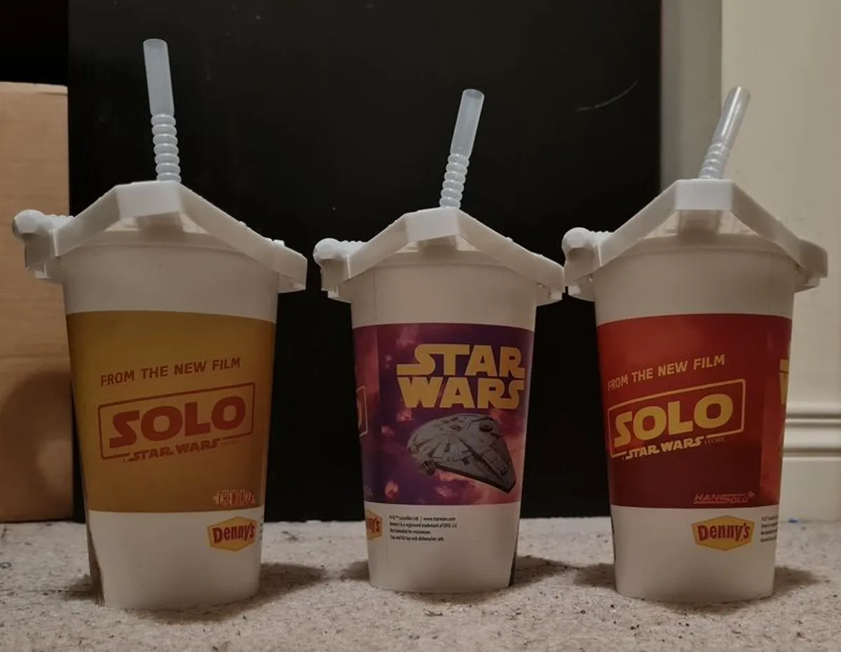 Star Wars Solo Movie Promotional Cups with Plastic straws and Millennium Falcon lids - Image 1