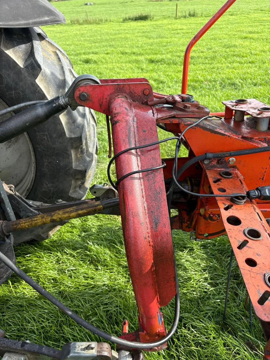 Kuhn GA4501 Rake - Image 4