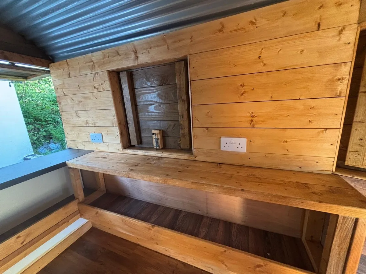 Horse box converted - Image 3