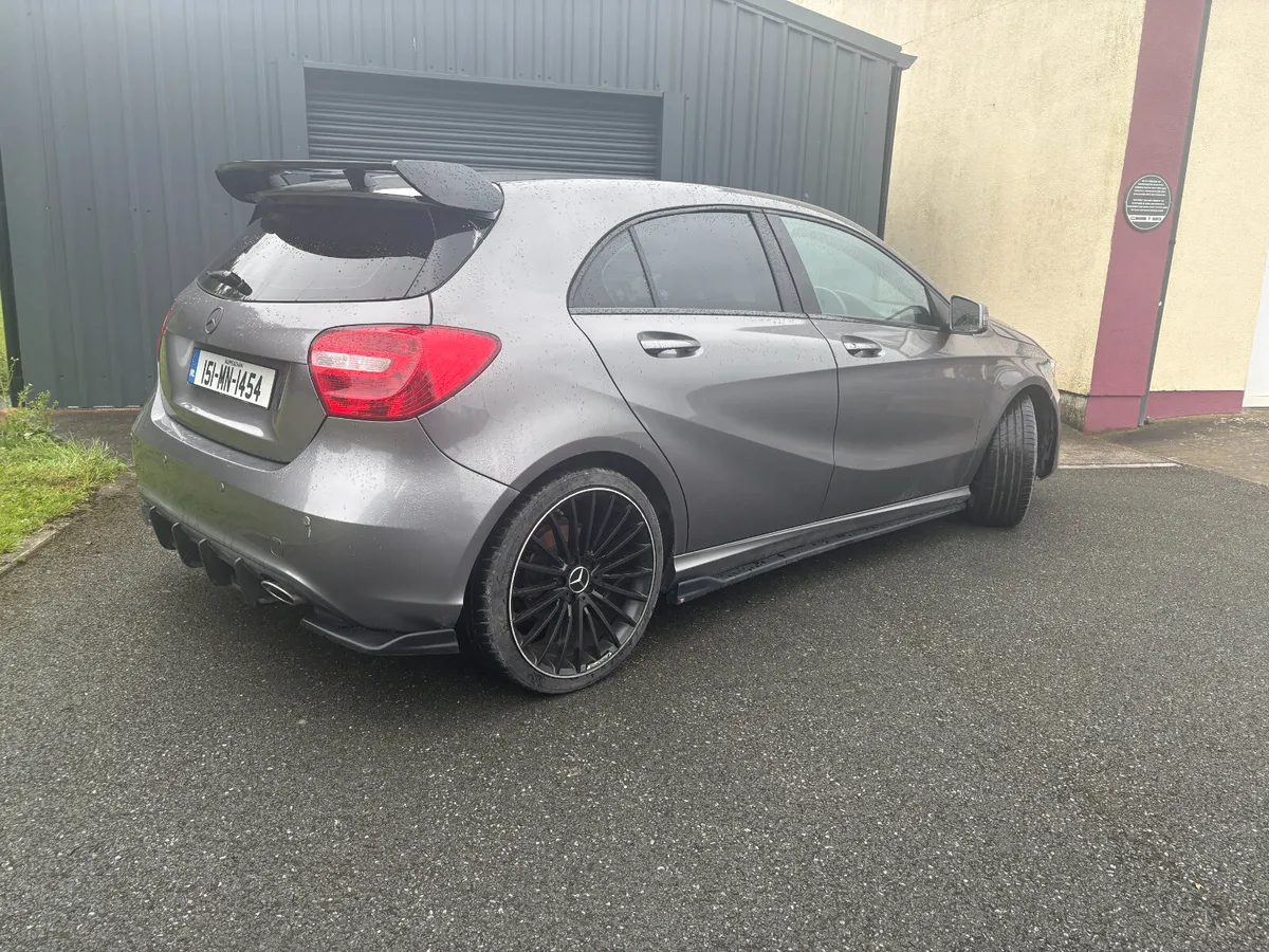 Mercedes-Benz A-Class 2015 - Image 4