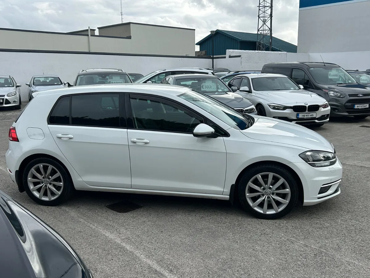 191 Volkswagen Golf 1.6TDI HIGHLINE - HIGH SPEC - - Image 2