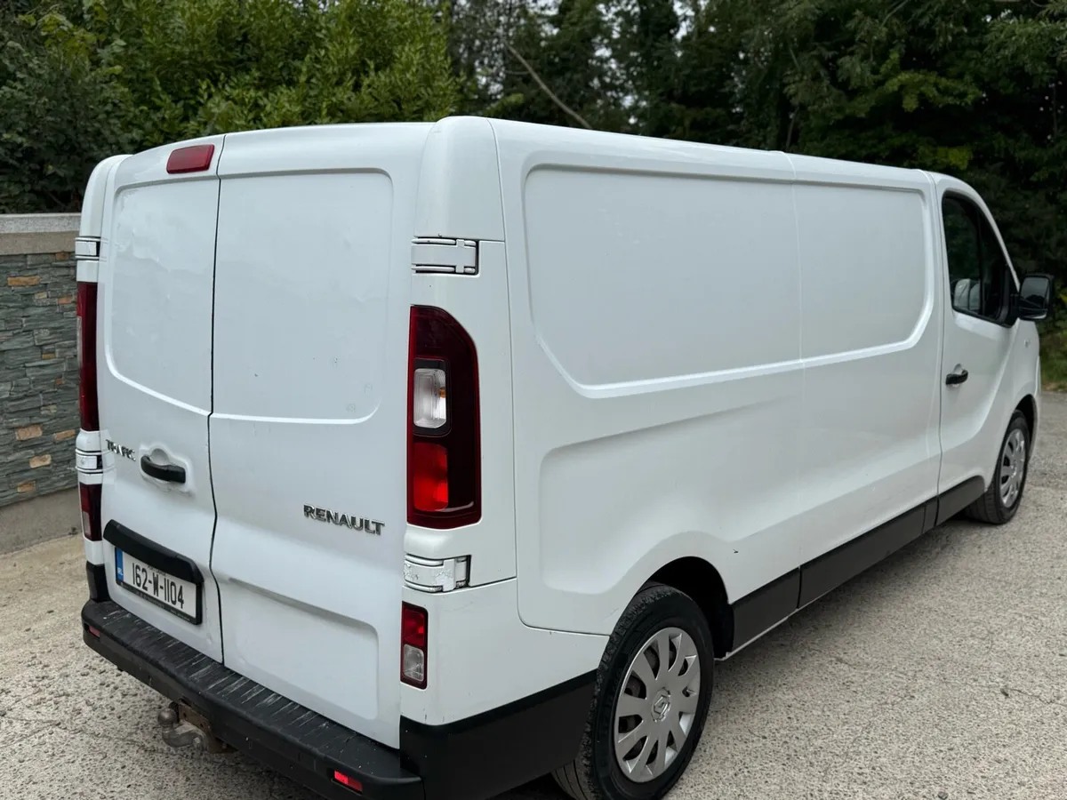 2016 Renault traffic sport - Image 3