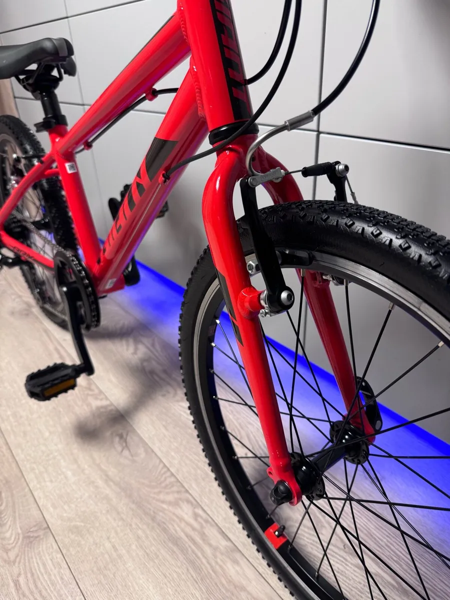 Giant ARX Kids Bike 20 inch (Like New) - Image 4