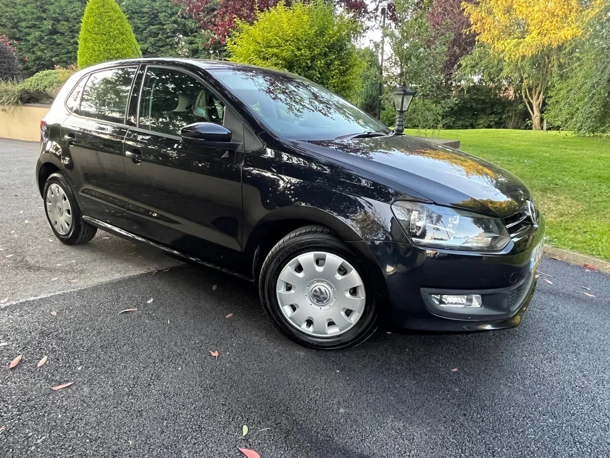 2014 Volkswagen Polo automatic only 88km - Image 1