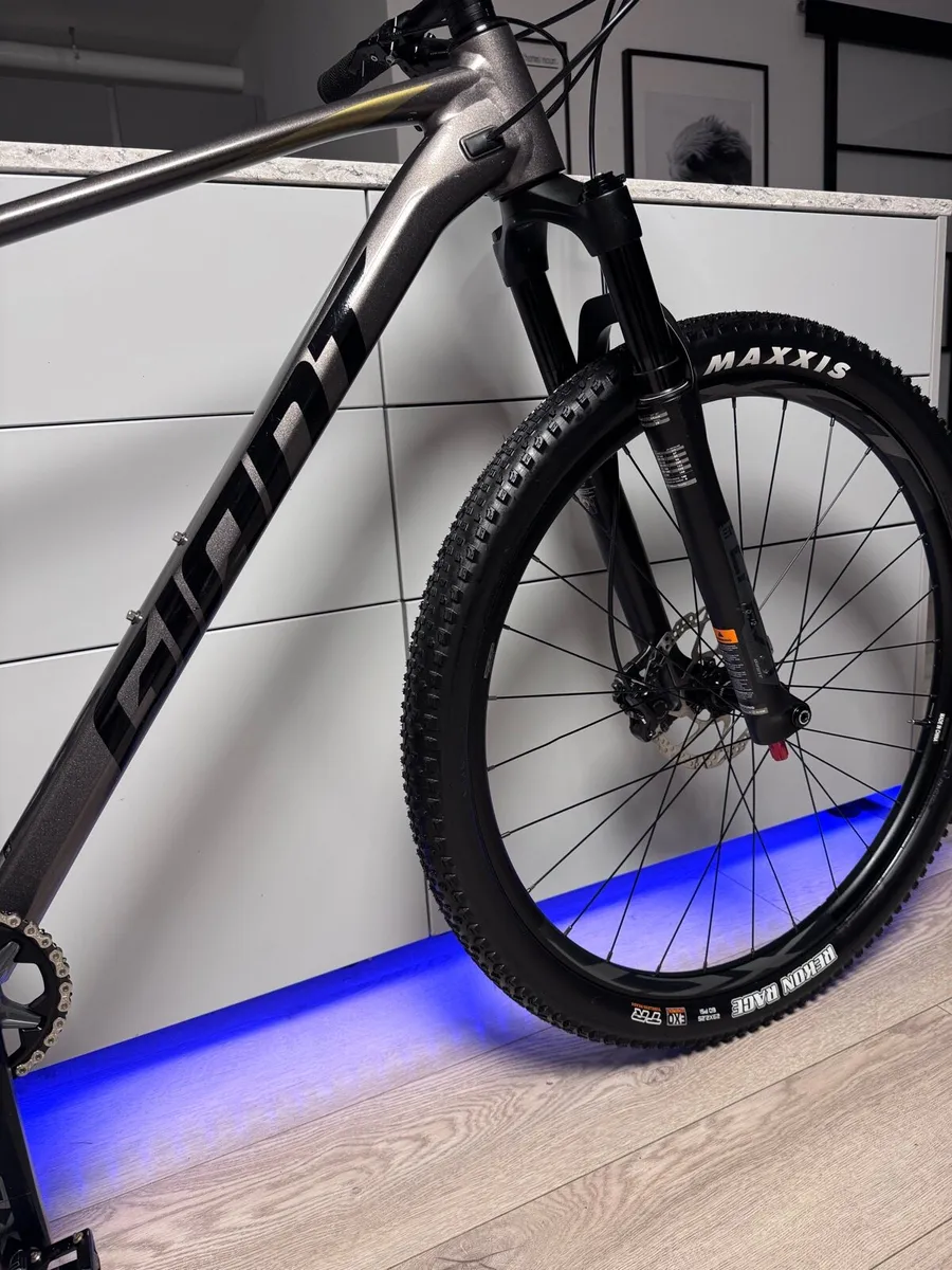 Giant XTC SLR 1 Hardtail MTB - Image 3