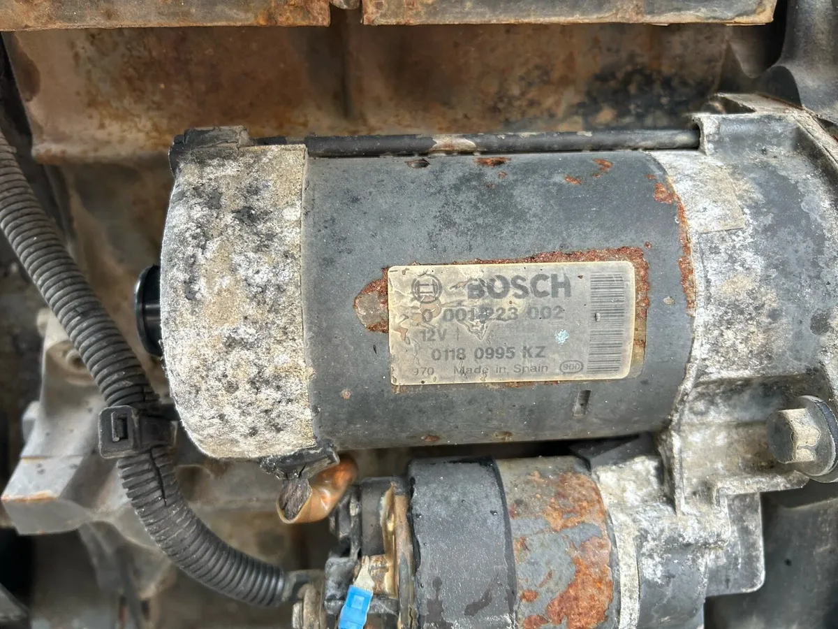 DEUTZ F2L1011F ENGINE 2 Cylinder Diesel Engine - Image 4