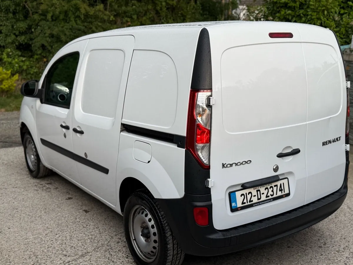 2021 (212) Renault kangoo 1 owner - Image 4