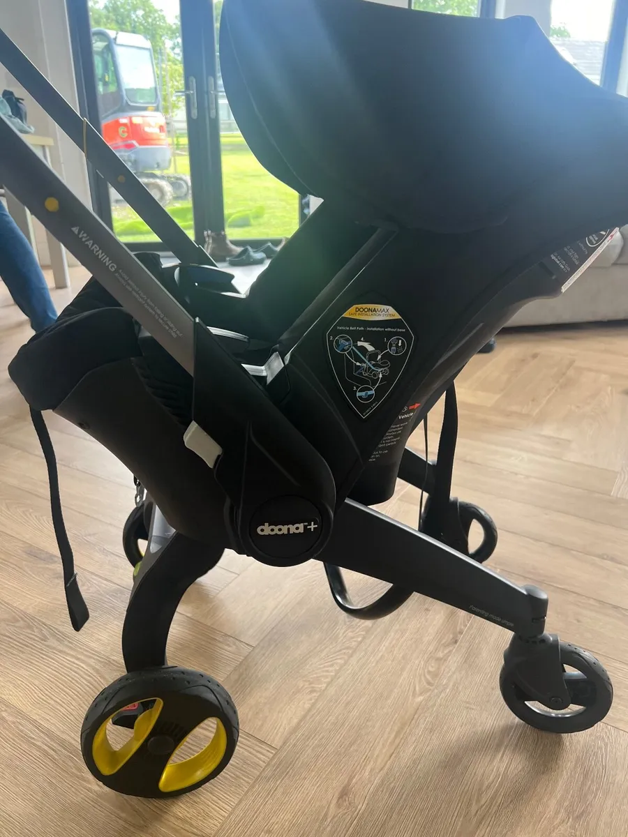 Doona car seat - Image 1