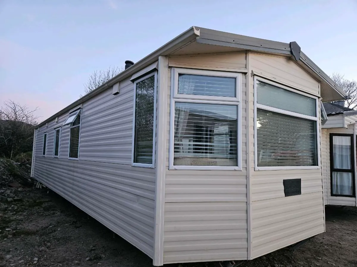 Mobile home - Image 1