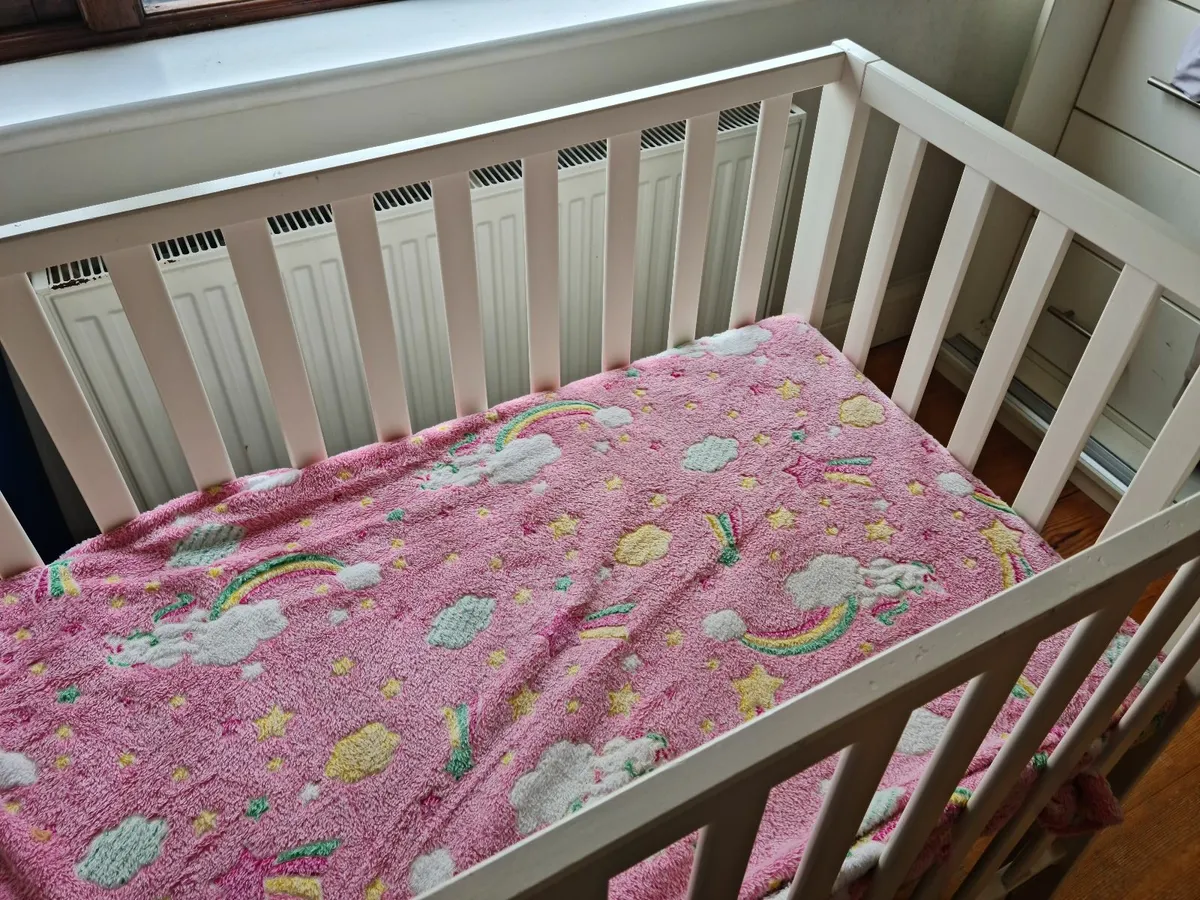 Mamas and Papas Baby Cot Bed - Image 3