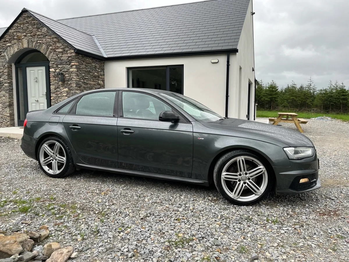 Audi A4 S line Black Edition - Image 2