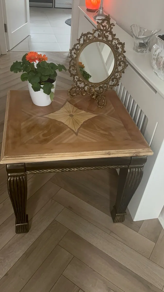 Large beautiful coffe/ side table solid wood - Image 1