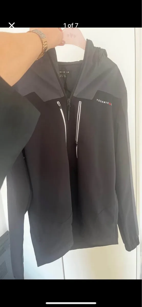 Technical tracksuit bought in Jd sport - Image 1