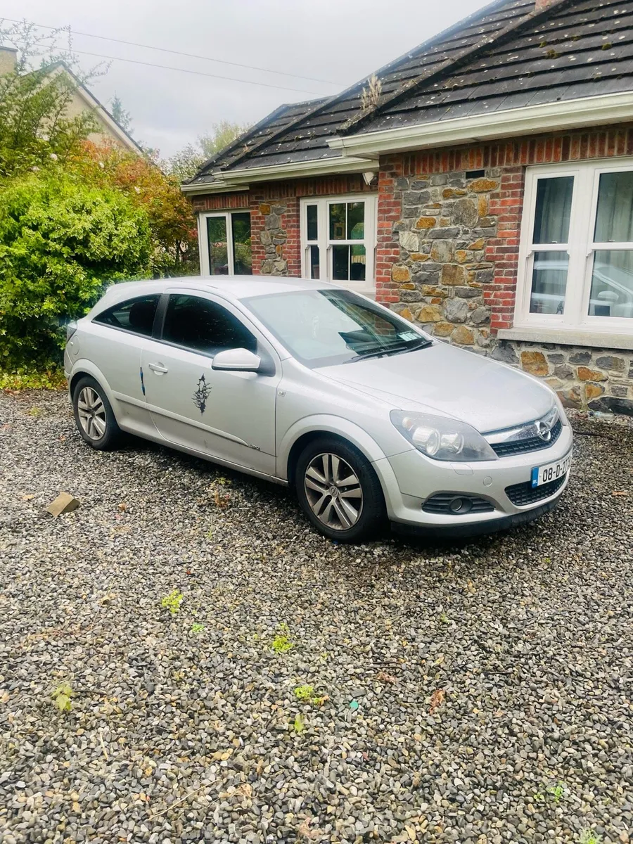 Opel Astra H 1.4 16V - Image 1