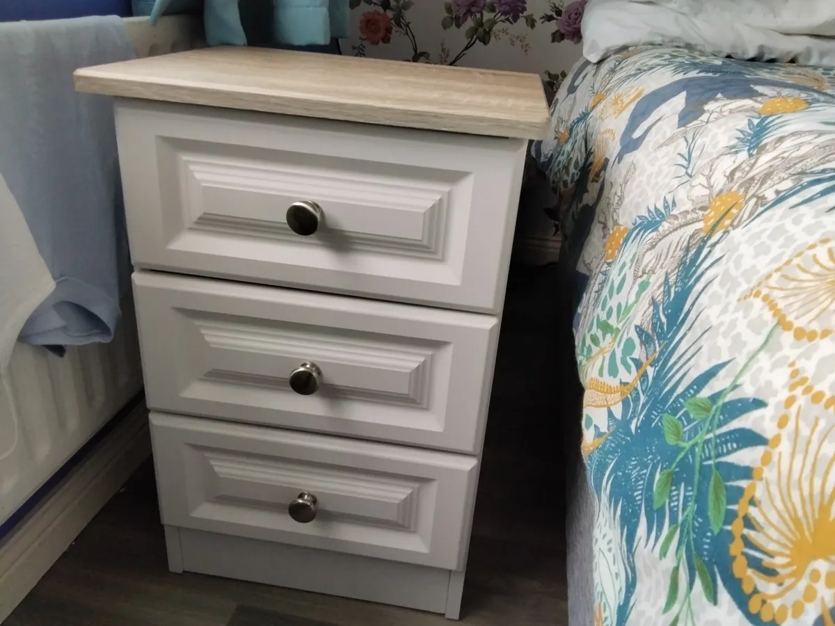 Two armchair recliners, bedside locker - Image 1