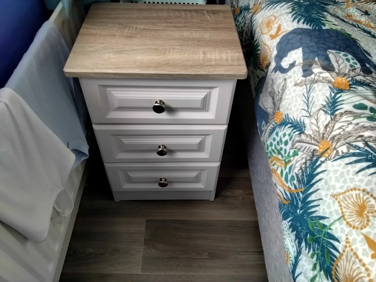 Two armchair recliners, bedside locker - Image 3
