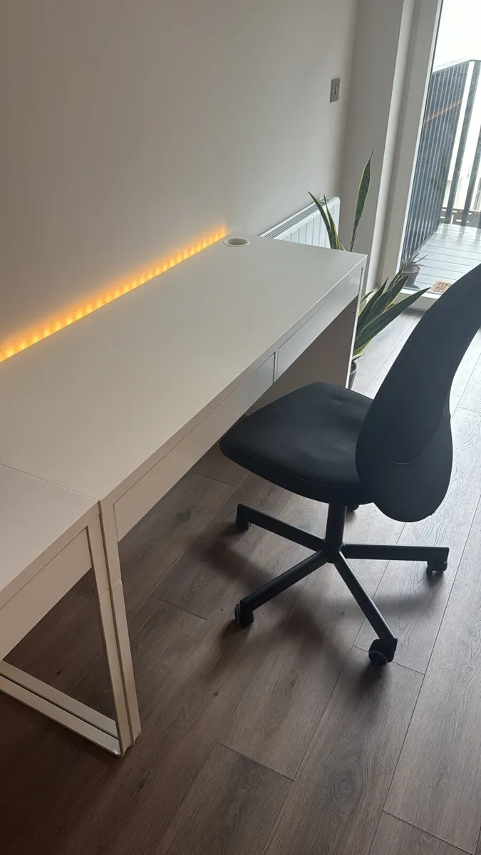 Desk IKEA Micke + Chair