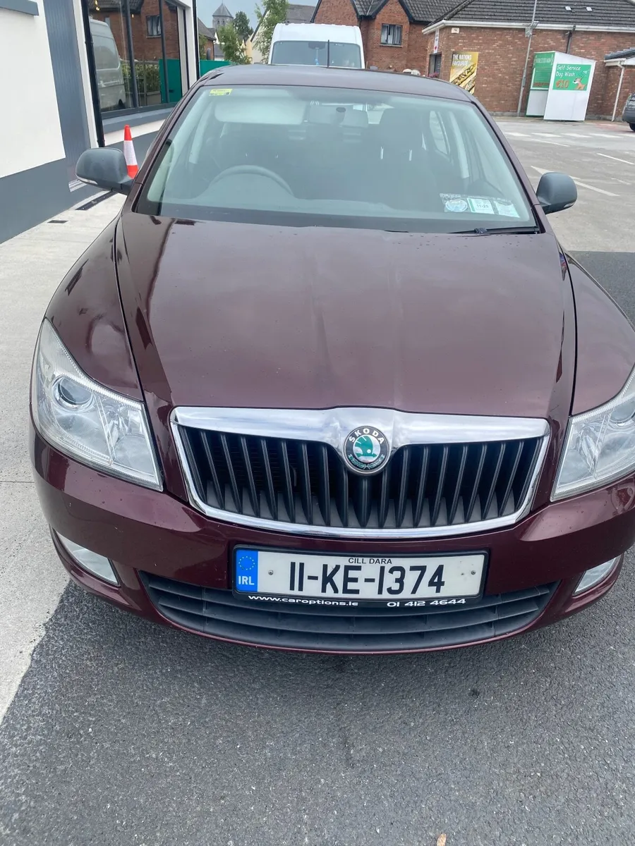 Skoda Octavia 2011 - Image 2