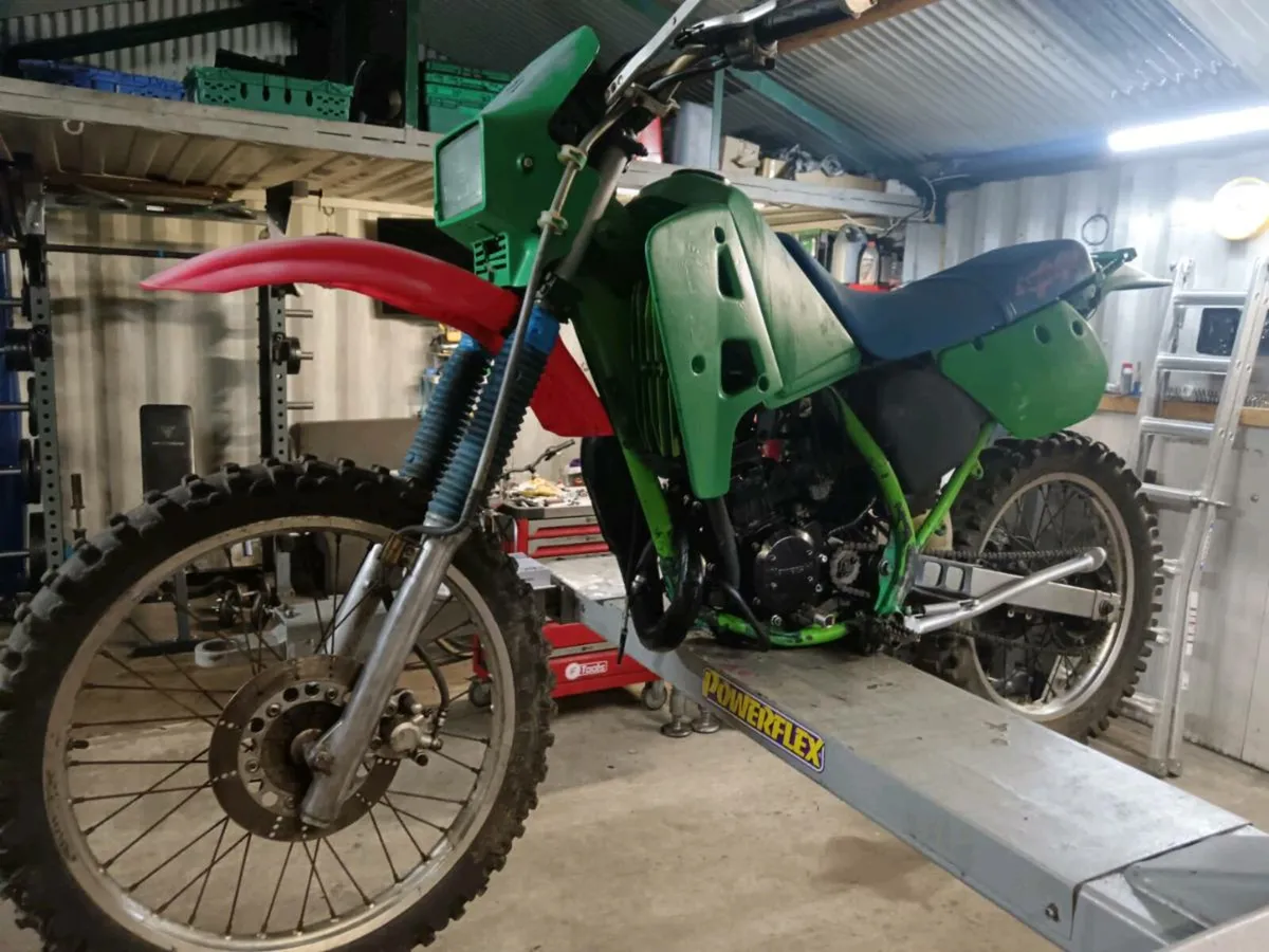 kawasaki kmx 125 - Image 3