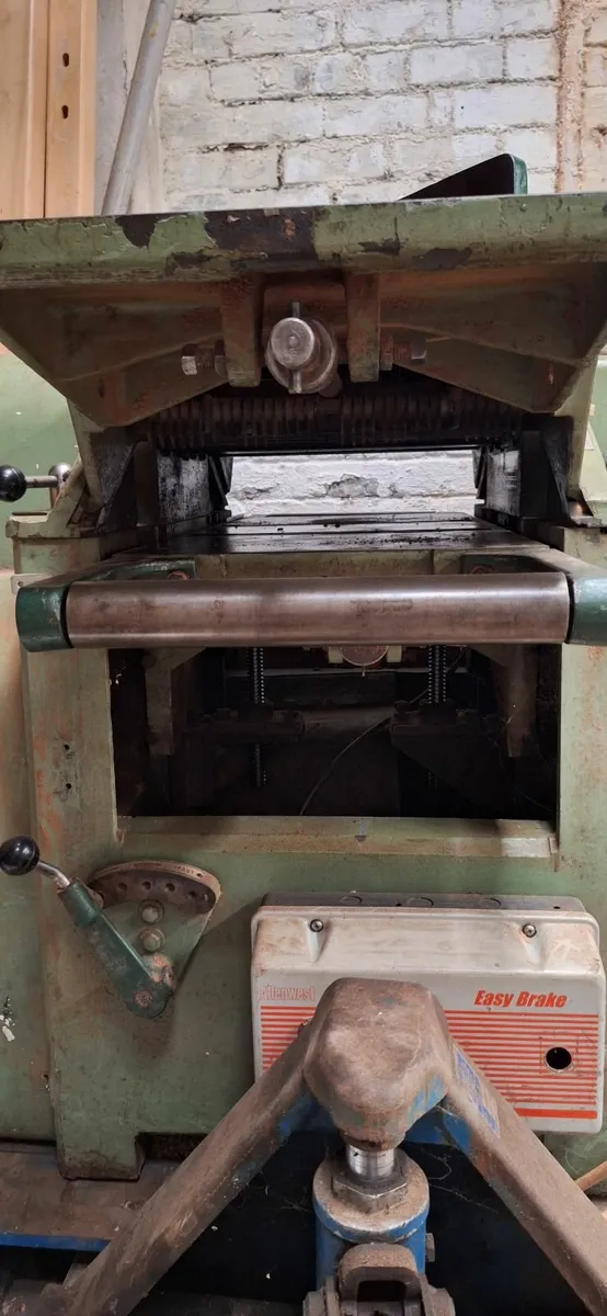 Woodworking machinery - Image 4