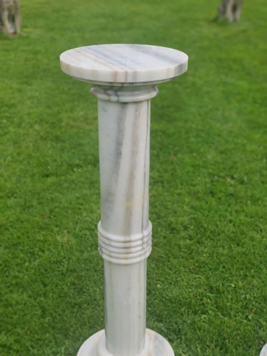Solid marble pedestals - Image 3