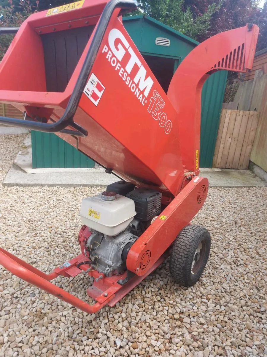 Professional Wood Chipper - Image 2