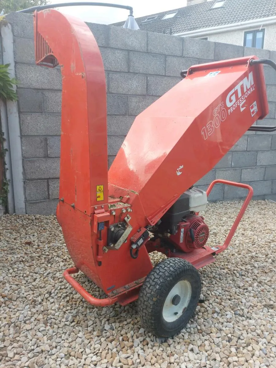 Professional Wood Chipper - Image 3